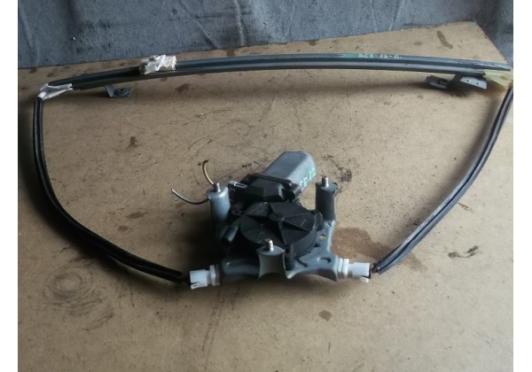 Склопідйомник електричний ,передній правий Renault Scenic, 400732t2